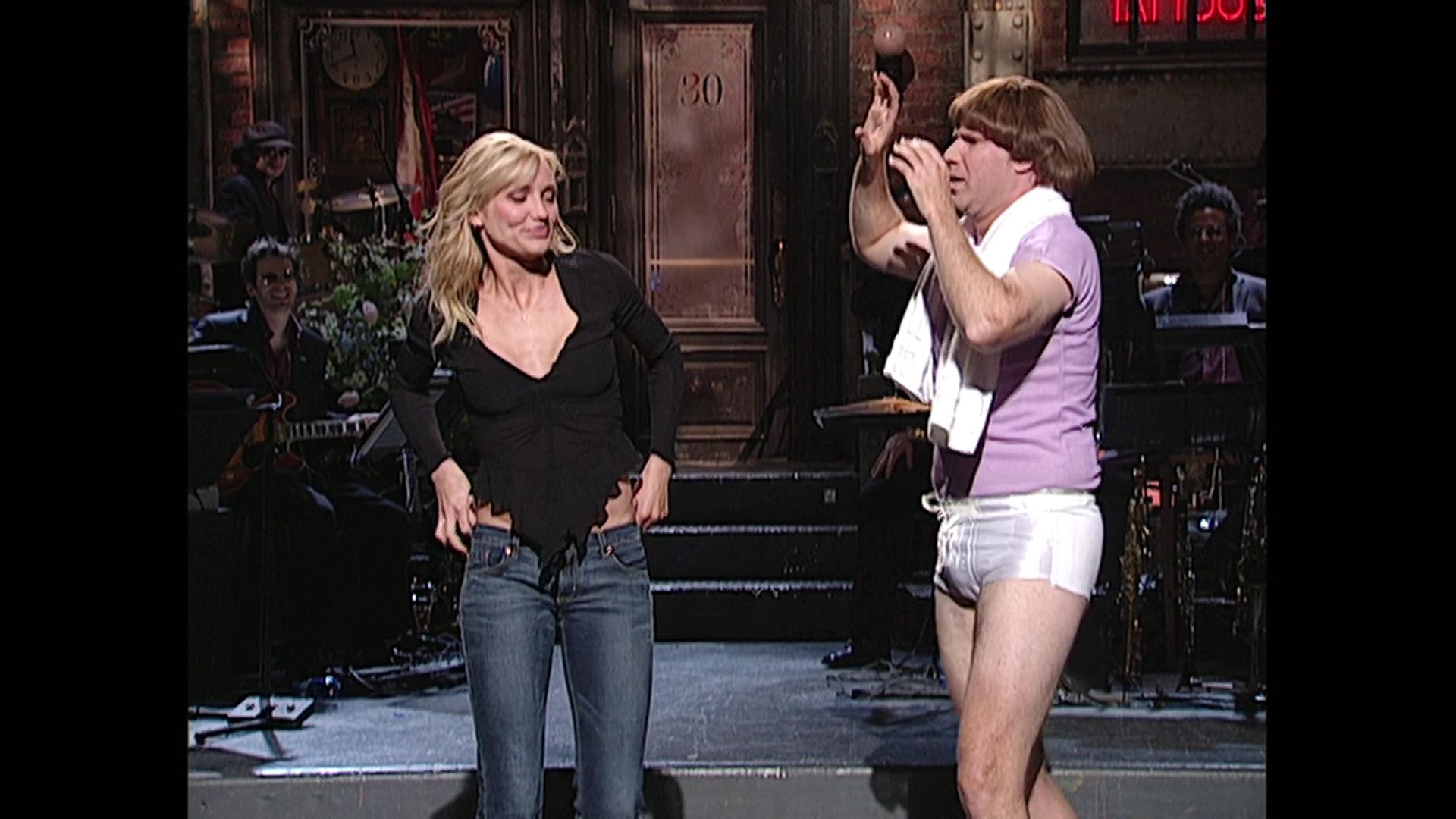 SNL-S27E16-187.jpg