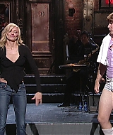 SNL-S27E16-174.jpg