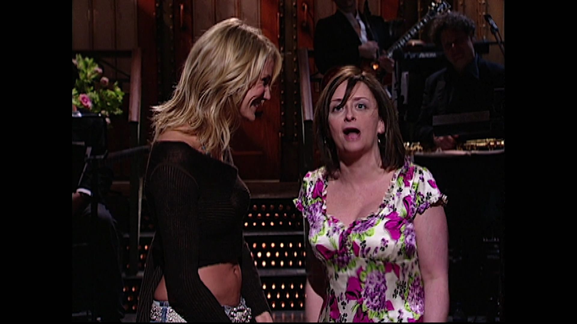 SNL-S30E16-101.jpg