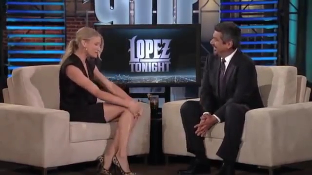 LopezTonight-111911_003.jpg